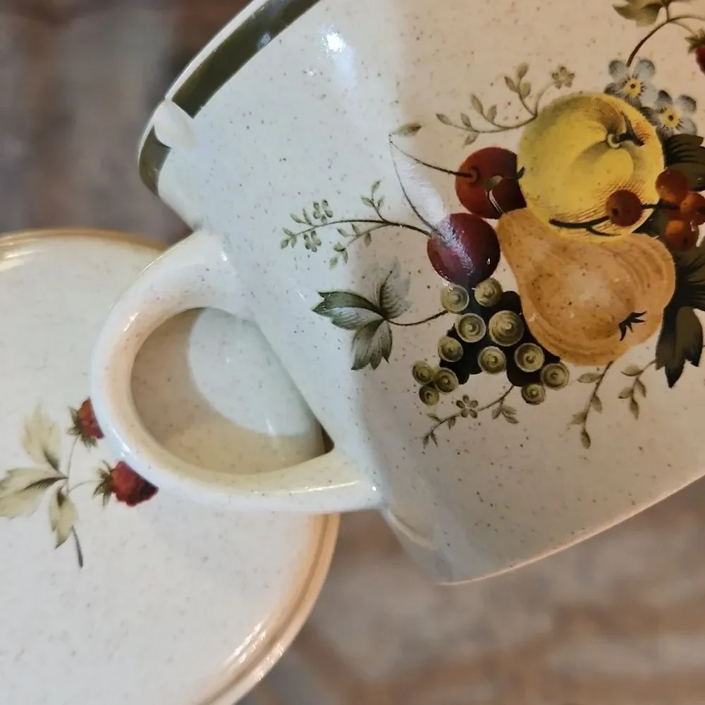 Royal Doulton Lambethware Vintage Fruit Design Creamer & Sugar Set